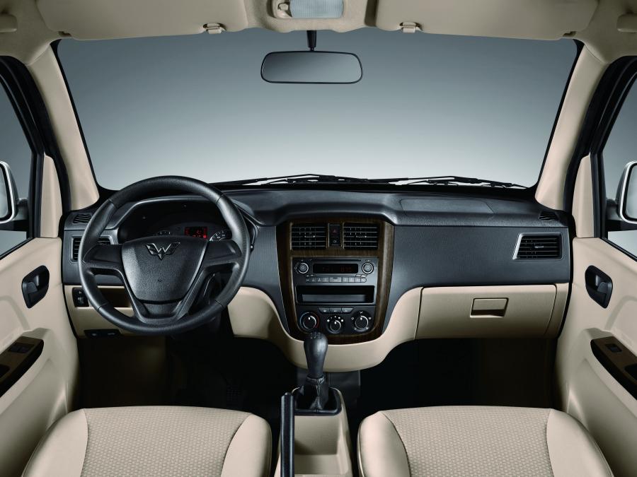 Торпедо WuLing Rongguang S (LZW6410BF/PF) 2013 года  (фото 8 из 8)